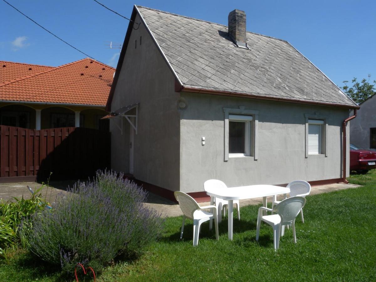 Apartment Balatonbereny 9 Екстериор снимка