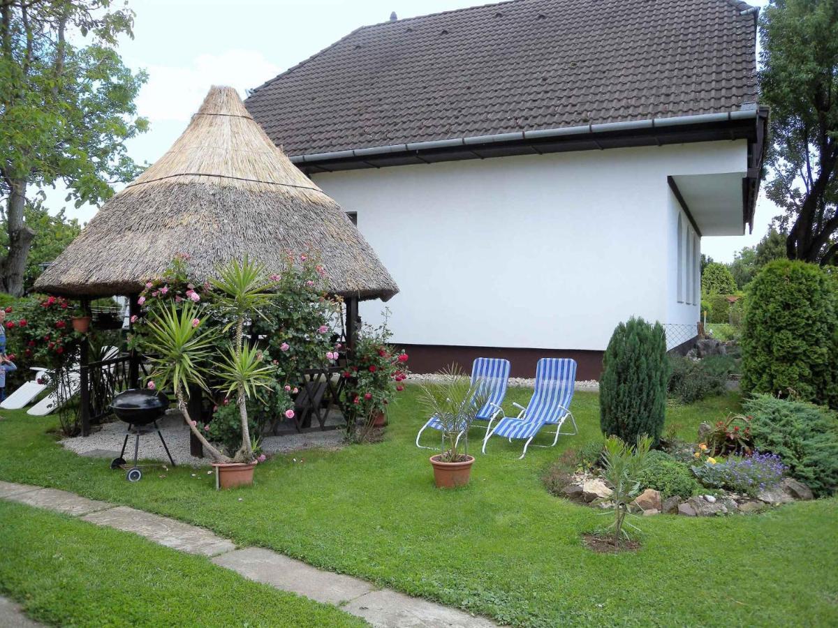 Apartment Balatonbereny 9 Екстериор снимка