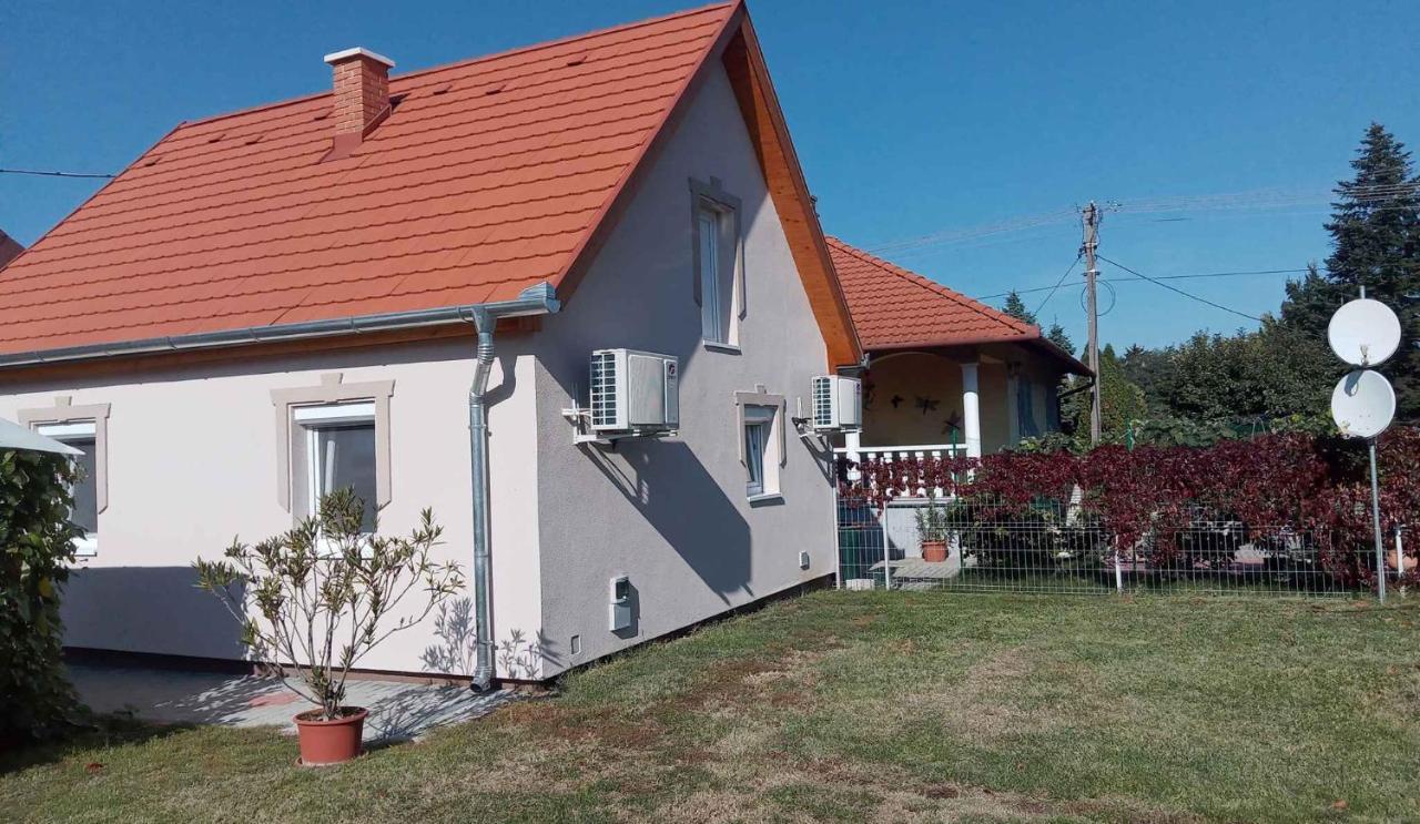Apartment Balatonbereny 9 Екстериор снимка